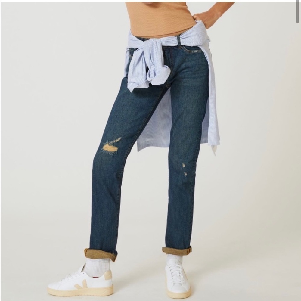Anthropologie Pilcro The Slim Boyfriend  Distressed Jeans